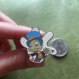 2013 Hidden Mickey Series - White Glove Silhouette - Jiminy Cricket